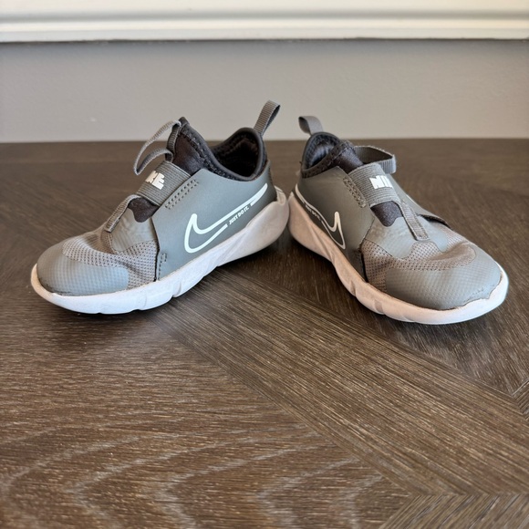 Nike Flex Runner 2 Sneakers Toddler SZ 9C Shoes DJ6039-003 Gray - Picture 5 of 6